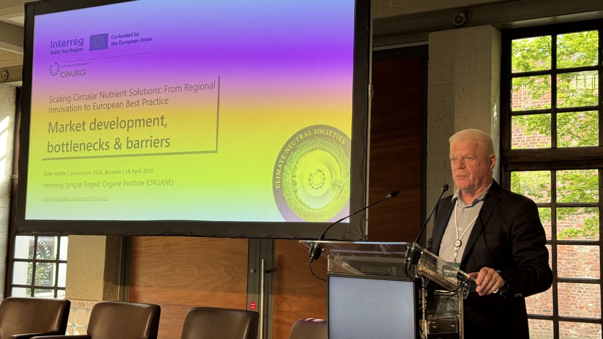Henning Lyngsø Foged speaking about BBF market development at Les Tanneurs in Brussels.